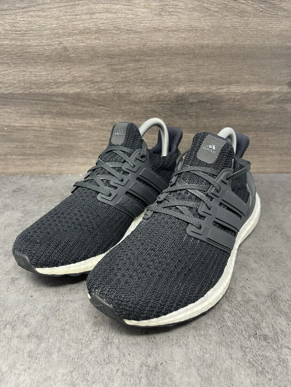 Adidas Ultraboost 4.0 Sneakers Womens Size 8 Black White Athletic Trainer
